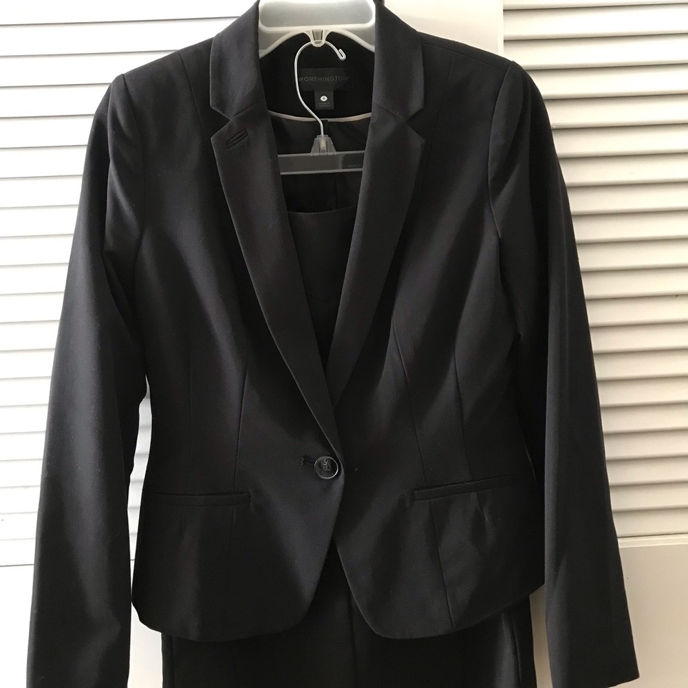 Women’s business skirt suit
